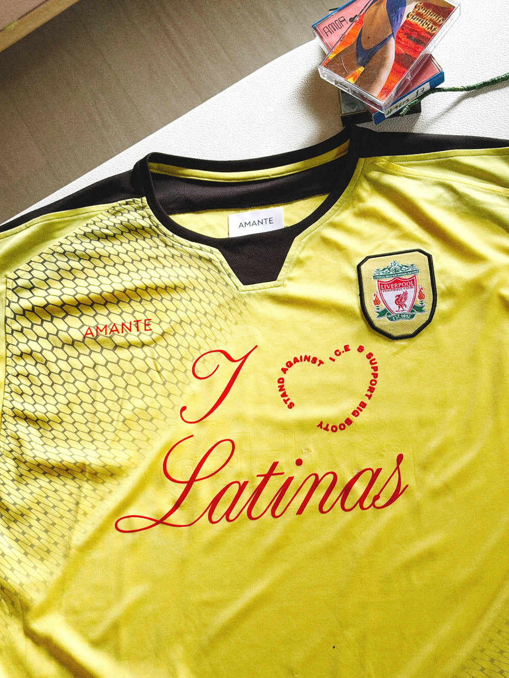 I <3 LATINAS JERSEY - VINTAGE LIVERPOOL FC
