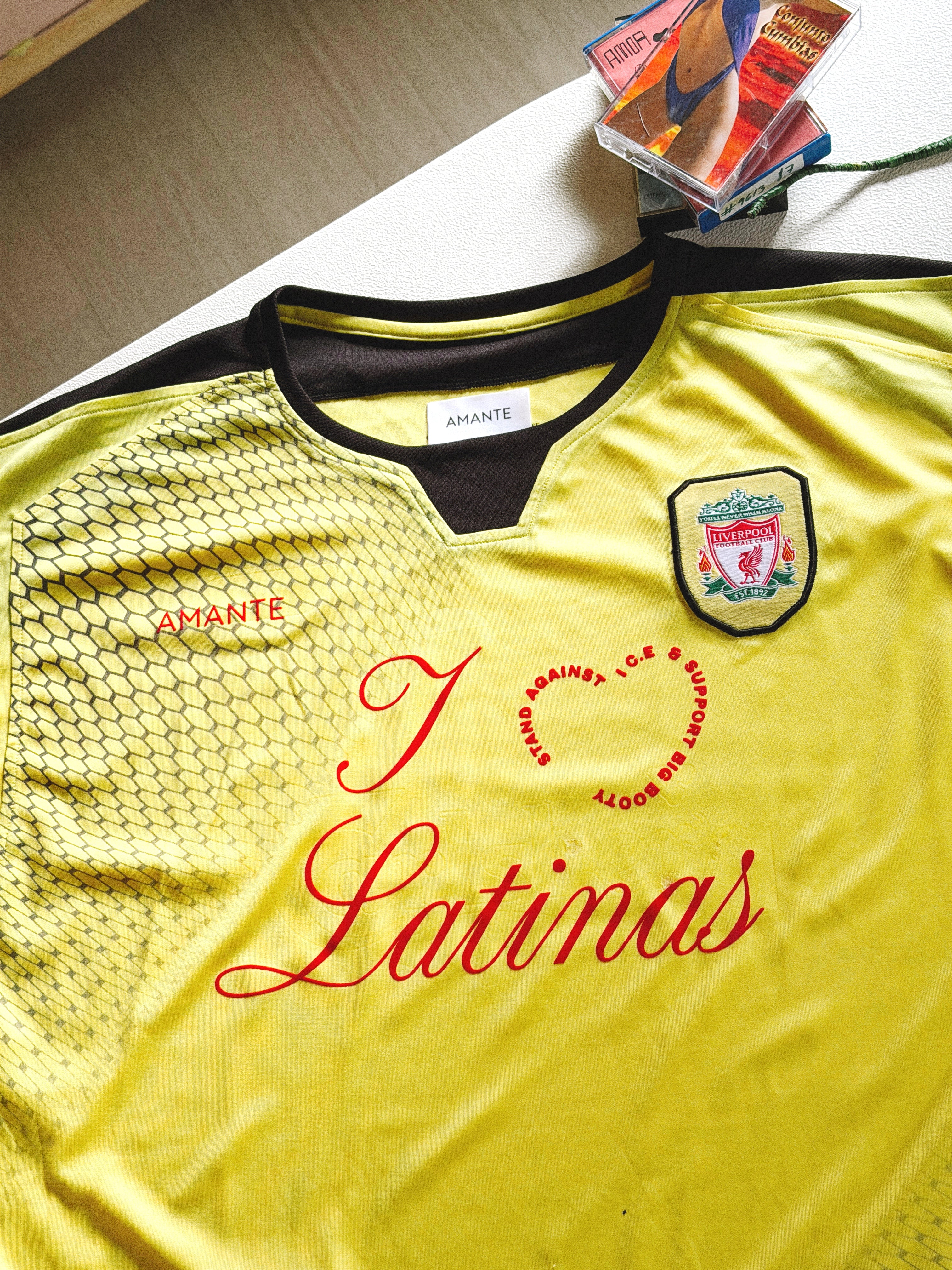 I <3 LATINAS JERSEY - VINTAGE LIVERPOOL FC